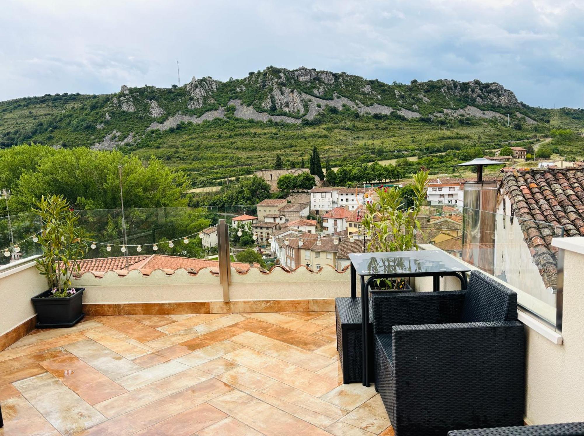 El Mirador De Mati Villa Torrecilla en Cameros Bagian luar foto