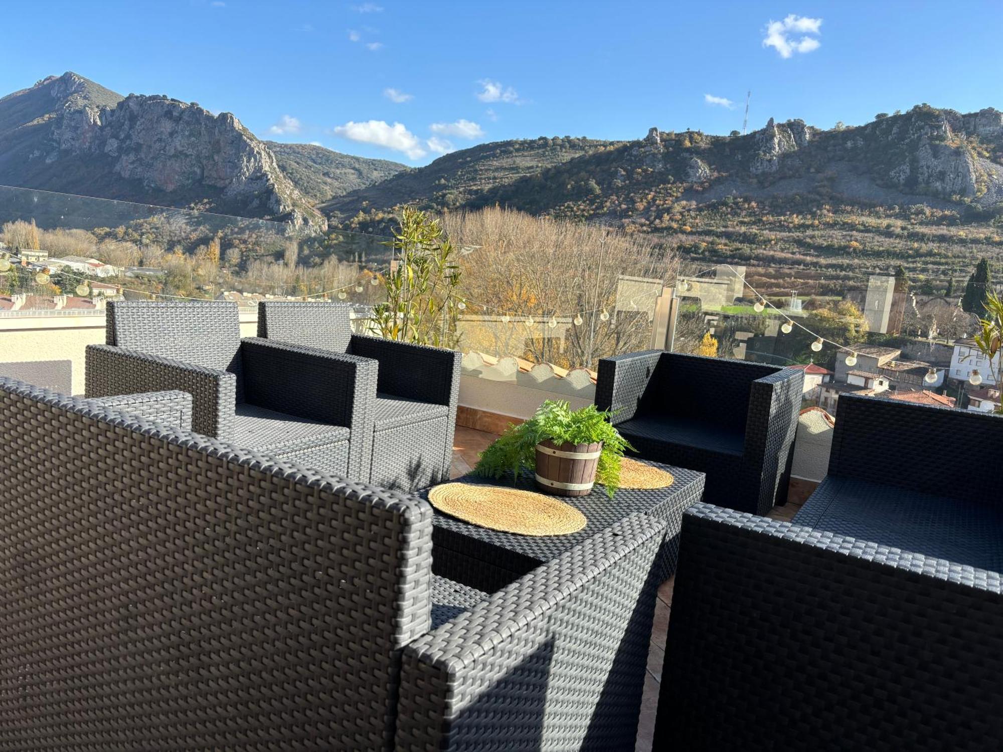 El Mirador De Mati Villa Torrecilla en Cameros Bagian luar foto